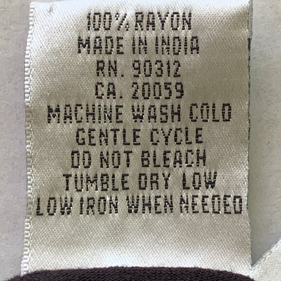 Parsley & Sage Womens Black Abstract Patchwork Print 100% Rayon Top Sz M V neck - Picture 12 of 13